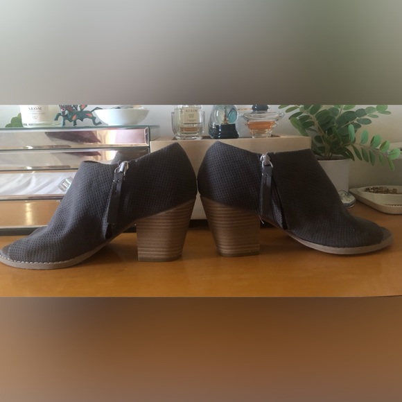 NWOT DV8 Jinna perforated peep toe bootie - Picture 8 of 11